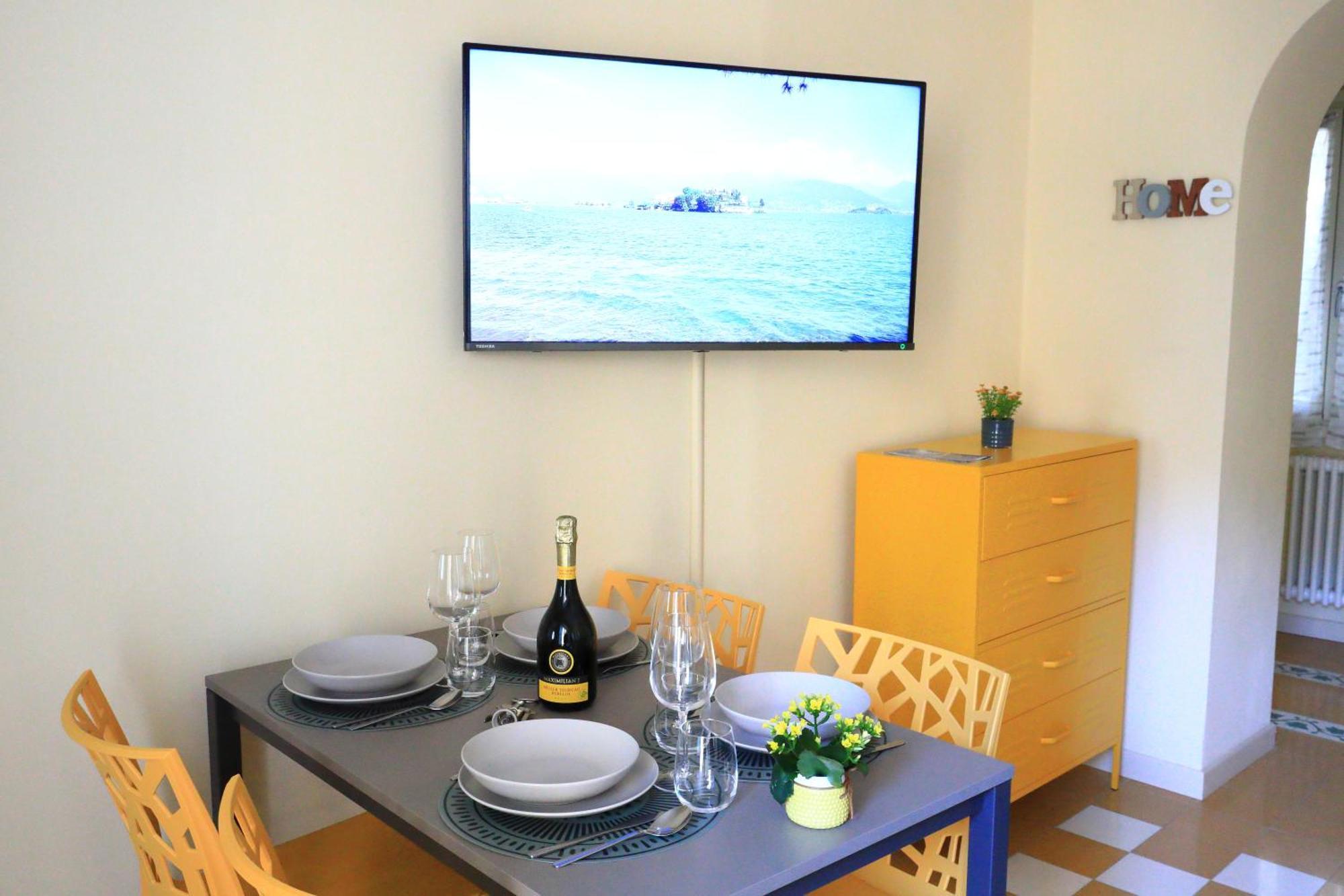Da Meggy Apartment Stresa Bagian luar foto